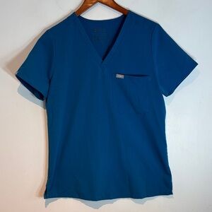 FIGS Catarina One-Pocket scrub top in teal
Size small